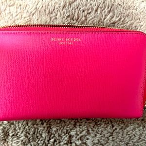 Henri Bendel wallet